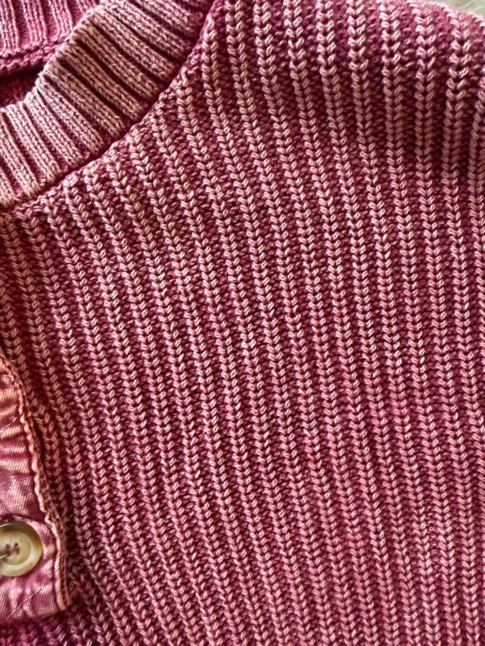 Blu Pepper Washed Rose Button Henley Sweater - Women sz m - Picture 4 of 6